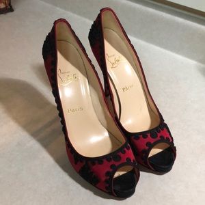 Christian Louboutins Pumps